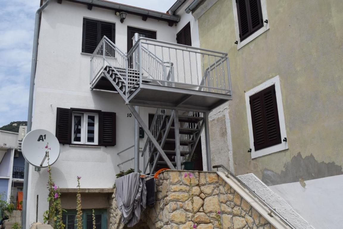 Apartments Scirenica Baška Buitenkant foto